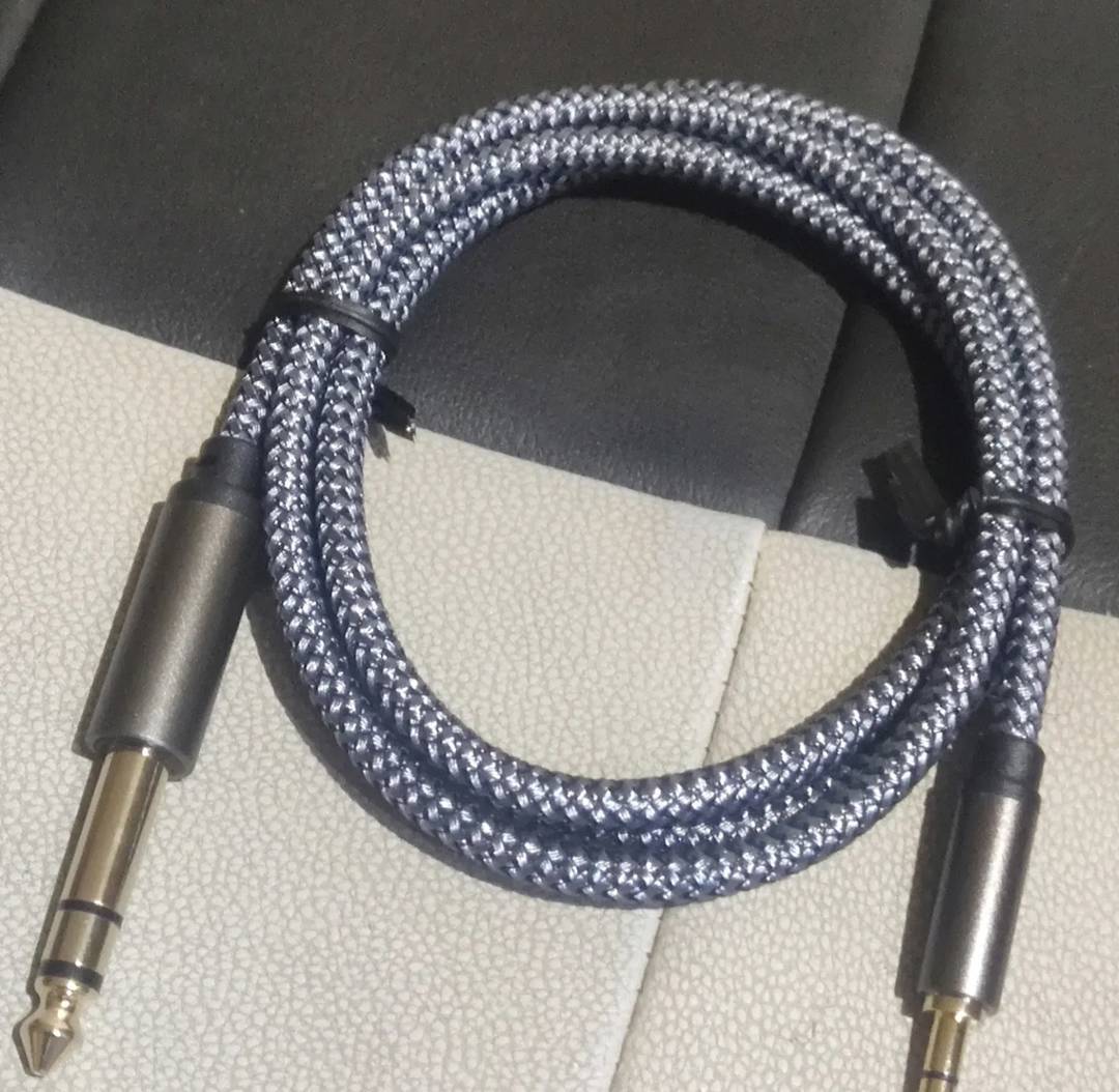 Sztereó kábel 6,3 mm-es nagy jack – 3,5 mm-es kis jack, szürke fonott, 1 m