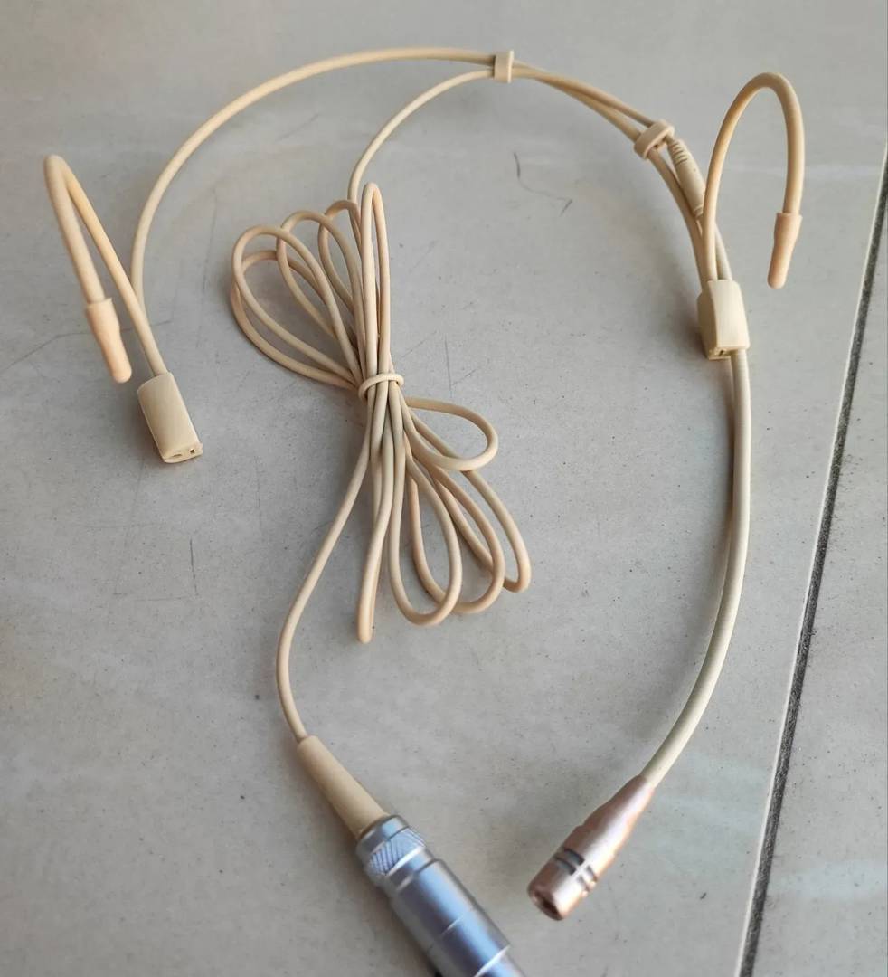 HSP4 típusú, testszínű fejmikrofon, 4 tűs mini XLR