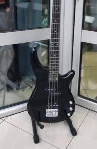 Elektrische Bassgitarre S058, schwarz, PJ-Tonabnehmer — Bor