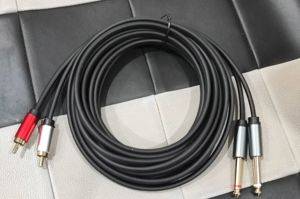 Kabl 2× RCA (činč) na 2× banana 6,3 mm TS, 5 m — Bor