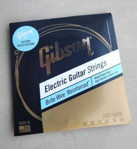 Saiten für E-Gitarre Gibson Brite Wire Reinforced, 10–46 — Bor