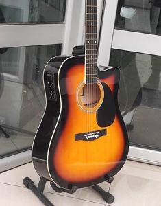 Verstärkte Akustikgitarre Eclipse S022 CEQ, Cutaway, 4/4 — Bor