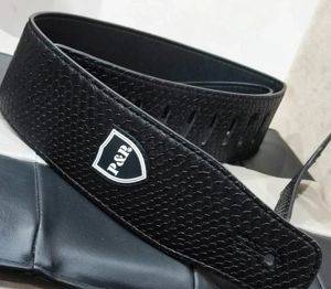 P&P kaiš za gitaru od veštačke kože, crni sa zmijskim dezenom — Bor