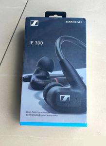 Внутриканальные наушники Sennheiser IE 300 — Bor