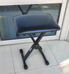 X-förmiger Klavierhocker PH800, höhenverstellbar, 48–58 cm — Bor