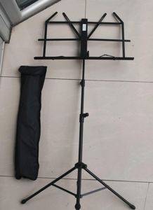Zusammenklappbarer Notenständer mit Tasche — Bor