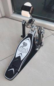 Cobra-Bassdrum-Pedal mit Doppelkette — Bor