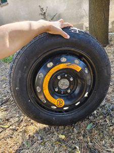 Резервна гума 14 4x98 ET43 Pirelli Fiat 500 Punt — Bačka Topola