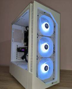 Computer nach Wunsch AMD Ryzen AM4 — wählen Sie den Prozessor, 16GB DDR4, SSD 256GB — Novi Sad