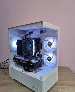 Gaming-PC Ryzen 5 5600X, 16GB DDR4 3600, RX 580 8GB / RX 5700 XT 8GB — Novi Sad