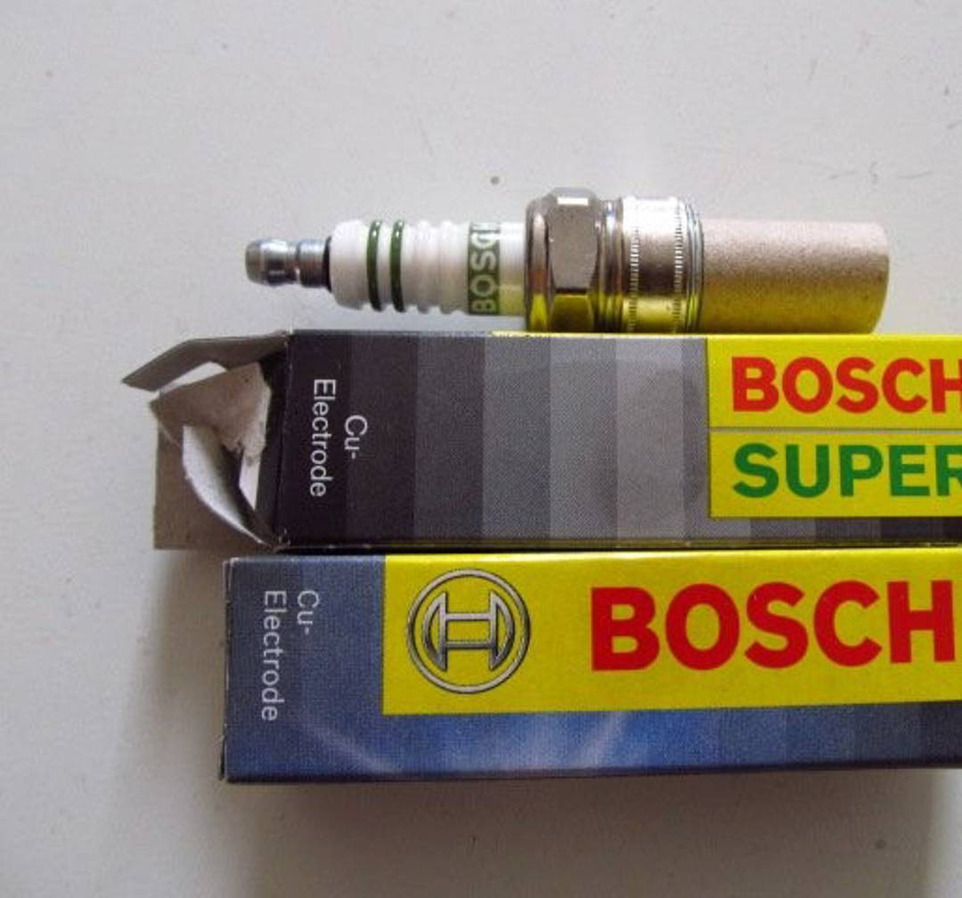 Bosch svjećice serije U, W, WR i XR za mopede, skutere i motocikle — nove