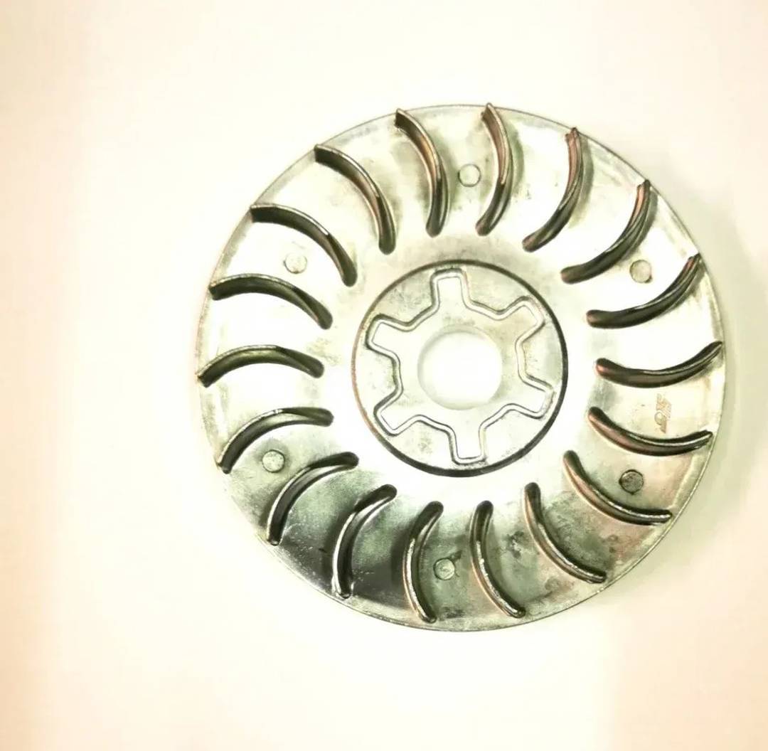 Ventilator (poklopac) prednjeg variomata za Minarelli 2T — 13 i 16 mm