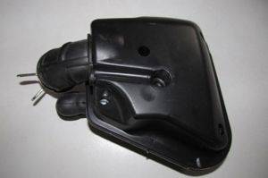 Filtru de aer cu cutie (complet) pentru scutere Minarelli 2T și GY6 4T — nou — Niš