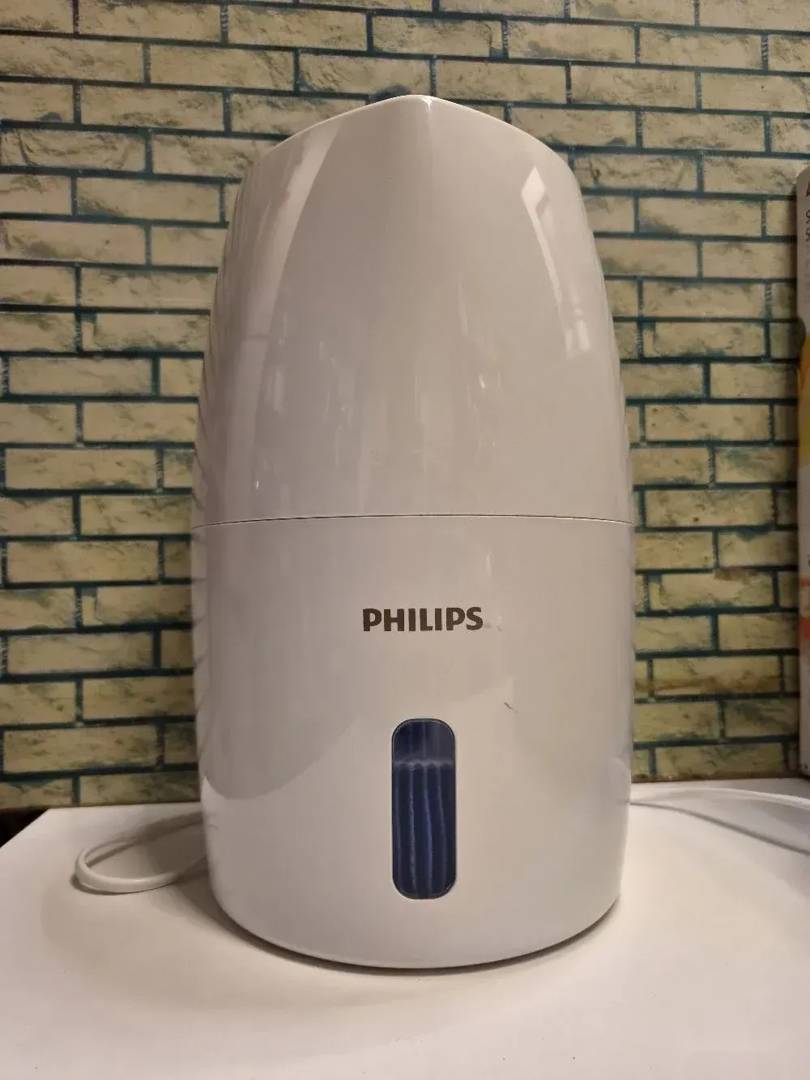 Овлажнител за въздух Philips HU2716/10