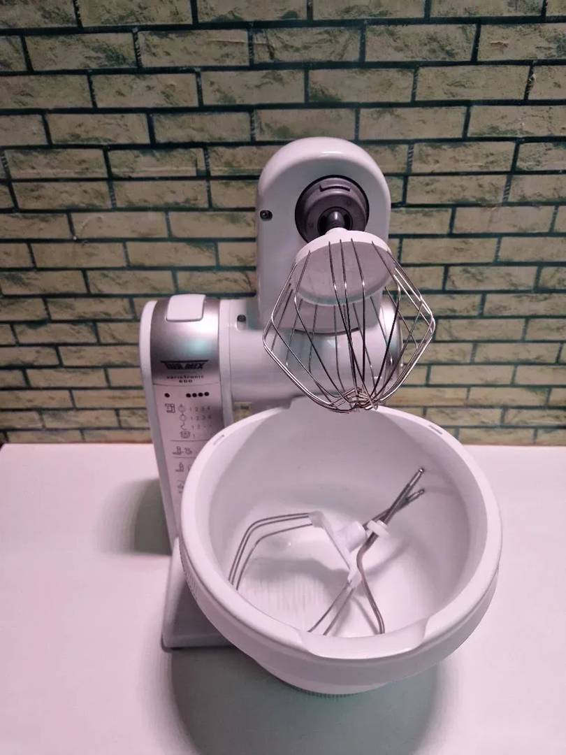 Konyhai robotgép tállal Turmix 600 W