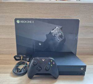 Microsoft Xbox One X 1 TB + 14 igara i originalni kontroler — Beograd